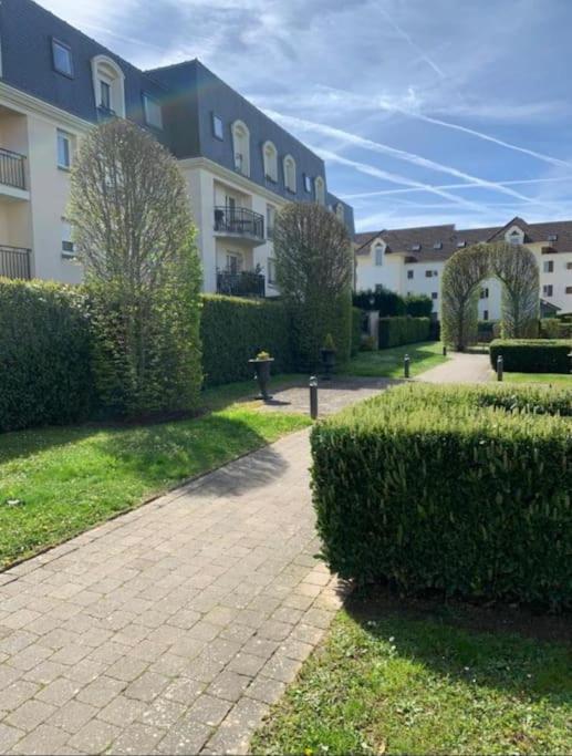 Les Jardins De Magny. Apartman Kültér fotó